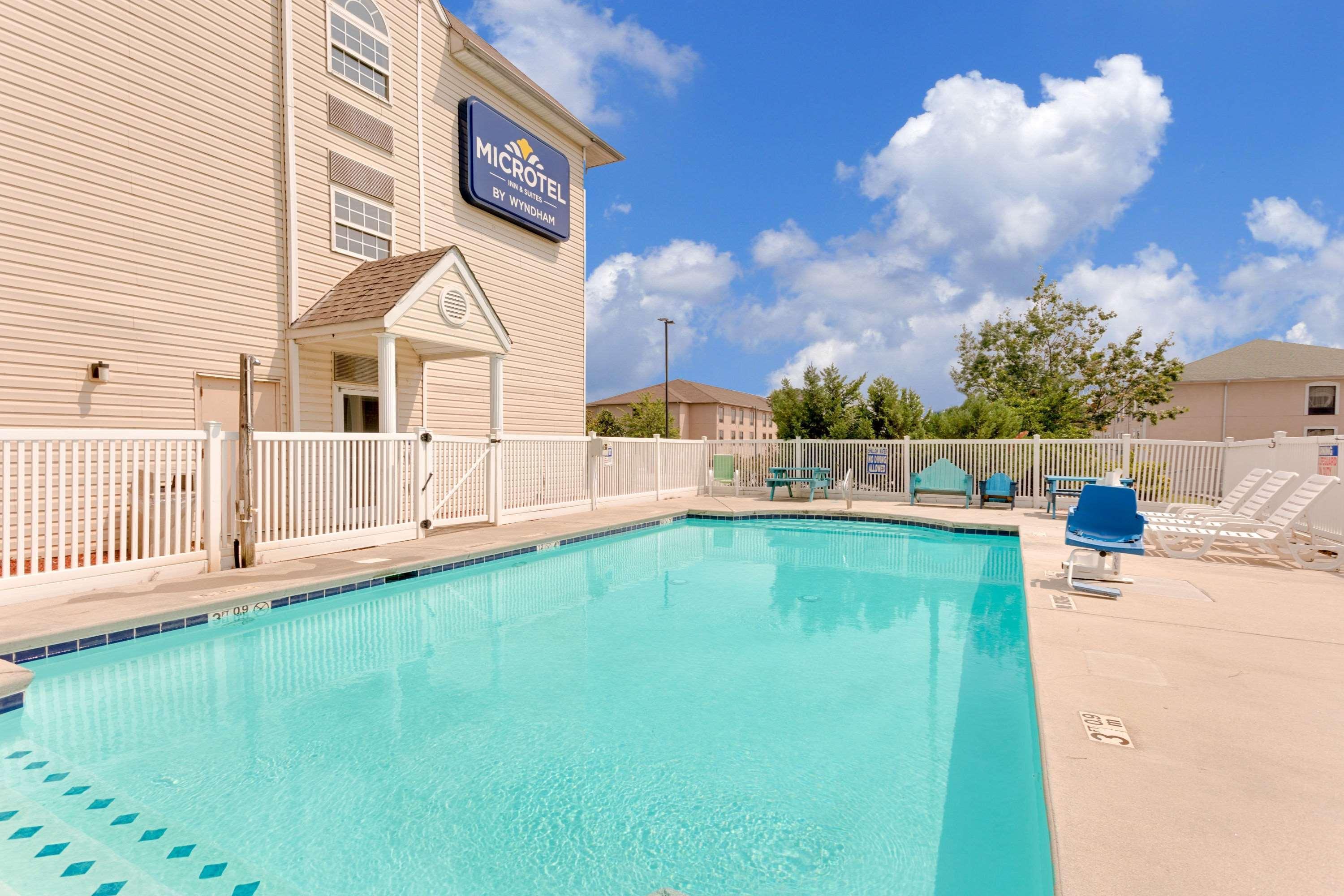 Microtel Inn & Suites By Wyndham Augusta/Riverwatch Exterior photo